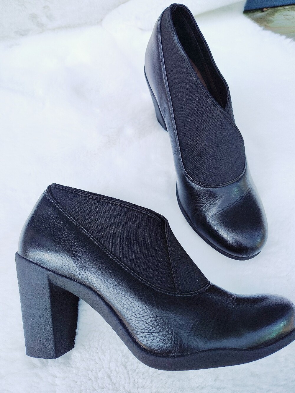 Clarks Artisan Adya Luna Black Leather Block Heel Booties Size 6.5 M